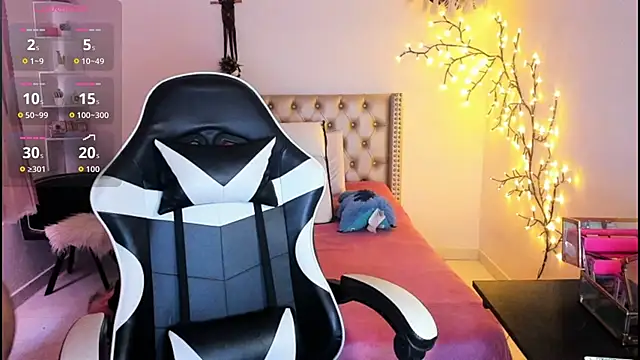 LenaStylesOA online show from September 10, 2025, 12:38 pm