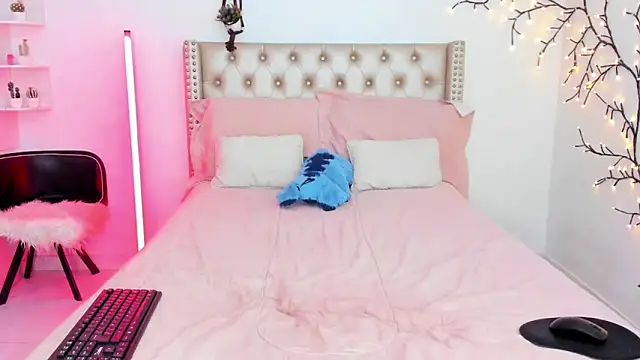 LenaStylesOA online show from March 23, 2026, 8:13 pm