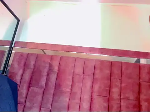 AnntonellaHott online show from December 19, 2025, 8:05 pm