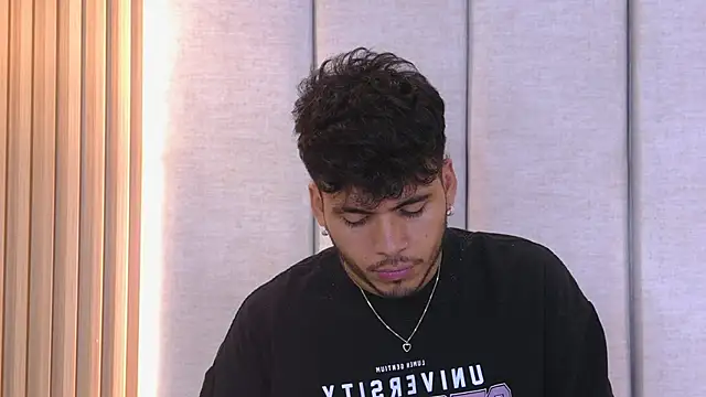 AlexanderJordan online show from December 21, 2025, 2:51 am