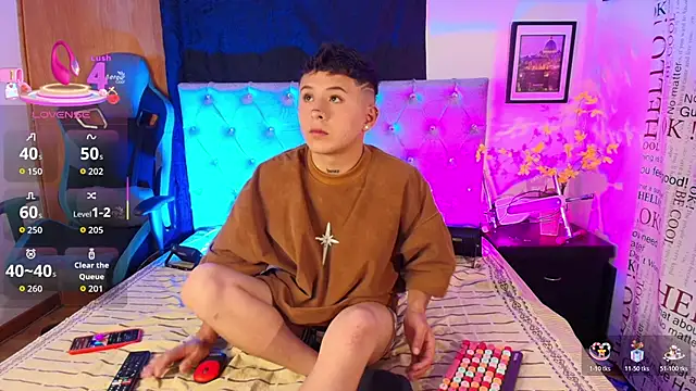 Michael Lopez 1 online show from November 21, 2025, 6:17 pm