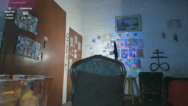 DiosaSexSymbol online show from September 11, 2025, 4:34 am