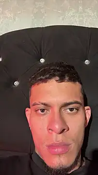 Mrjustin sebas online show from April 11, 2026, 12:48 am