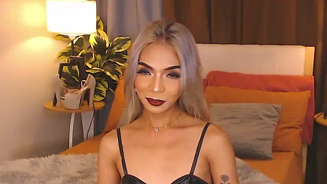 CelestinaMarquez0427 online show from October 9, 2025, 8:18 pm