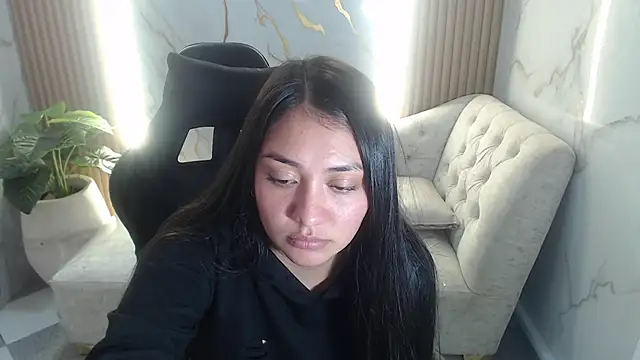 Ivony18 b online show from October 16, 2025, 8:15 am