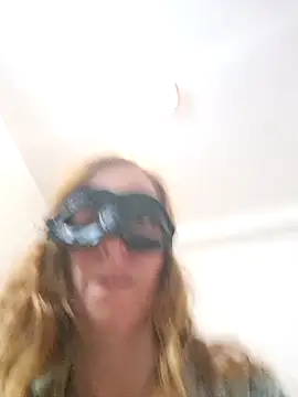 Snapshot of Margarita2500 chatting on October 19, 2025, 5:24 pm Margarita2500 online show from October 19, 2025, 5:24 pm