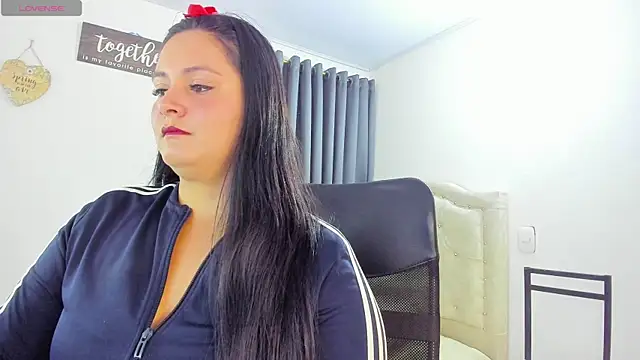 Sunnycurvymf online show from October 11, 2025, 9:24 pm