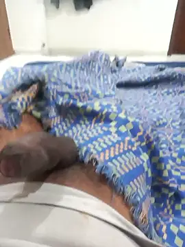 Hyd-bad-boy-25 online show from January 9, 2026, 7:04 pm