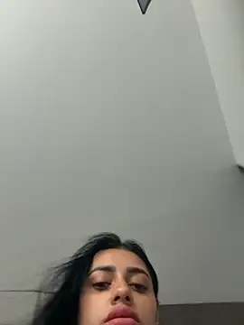 AlannaEvons online show from February 3, 2026, 7:52 pm