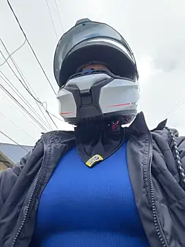 AlannaEvons online show from March 13, 2026, 4:46 pm