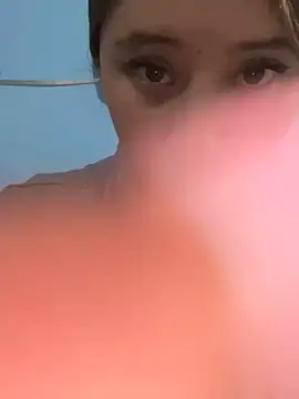 mia skys online show from February 6, 2026, 2:49 am