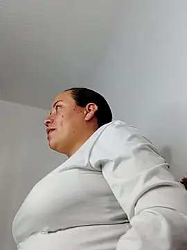 Snapshot of _honey12 chatting on October 29, 2025, 1:35 pm honey12 online show from October 29, 2025, 1:35 pm