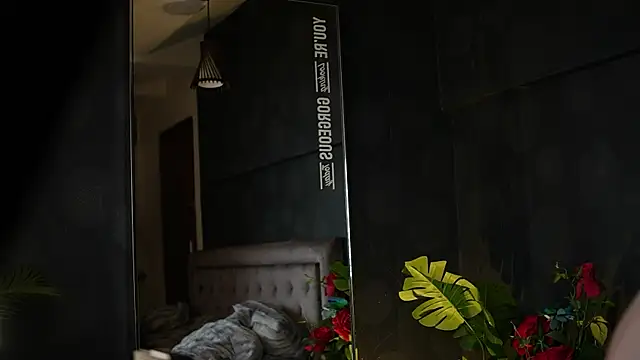 Snapshot of MelanyViper chatting on September 25, 2025, 8:34 pm MelanyViper online show from September 25, 2025, 8:34 pm