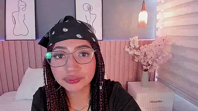 Snapshot of Sammy_Blake_ chatting on September 16, 2025, 8:10 pm Sammy Blake  online show from September 16, 2025, 8:10 pm