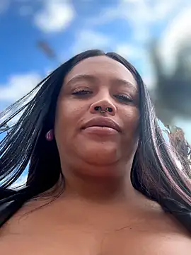 -Mia1 online show from April 1, 2026, 1:41 pm