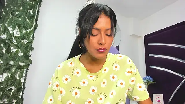 babilett online show from February 5, 2026, 10:58 pm