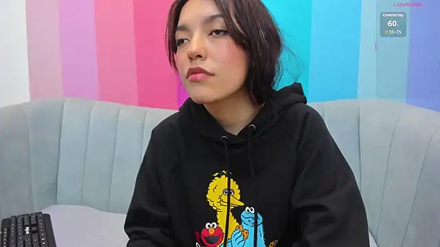 Snapshot of Elliecute chatting on September 24, 2025, 2:20 pm Elliecute online show from September 24, 2025, 2:20 pm