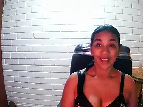 MiiaVelasquez online show from November 15, 2025, 10:48 pm