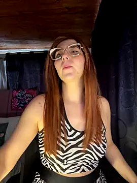 CoraVibes online show from October 16, 2025, 11:33 am