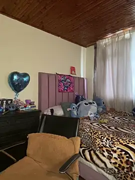 CoraVibes online show from February 28, 2026, 12:17 pm