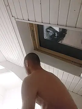 Snapshot of Hahahhdsj112 chatting on October 11, 2025, 8:07 pm Hahahhdsj112 online show from October 11, 2025, 8:07 pm