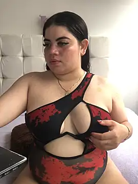 Kuromy x online show from February 18, 2026, 6:59 pm