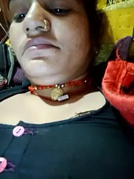 Snapshot of Nehaja33e chatting on November 21, 2025, 10:52 pm Nehaja33e online show from November 21, 2025, 10:52 pm