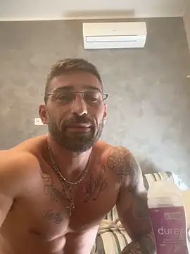 GmGit online show from September 26, 2025, 9:24 am