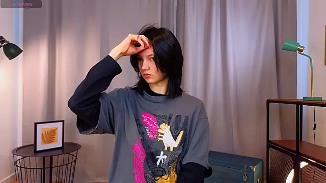 Snapshot of PamilaGrassle chatting on September 10, 2025, 4:01 am PamilaGrassle online show from September 10, 2025, 4:01 am