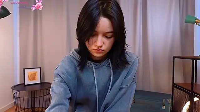 Snapshot of PamilaGrassle chatting on September 20, 2025, 4:02 am PamilaGrassle online show from September 20, 2025, 4:02 am