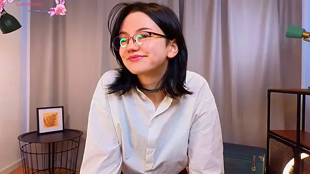 Snapshot of PamilaGrassle chatting on September 21, 2025, 4:03 am PamilaGrassle online show from September 21, 2025, 4:03 am