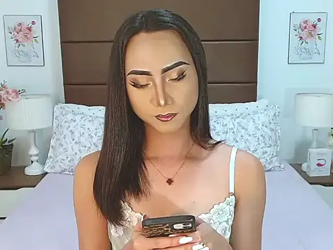 BlaireWilzon online show from April 15, 2026, 8:32 am