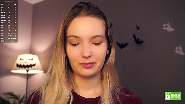 HongTomczak online show from October 31, 2025, 7:31 am