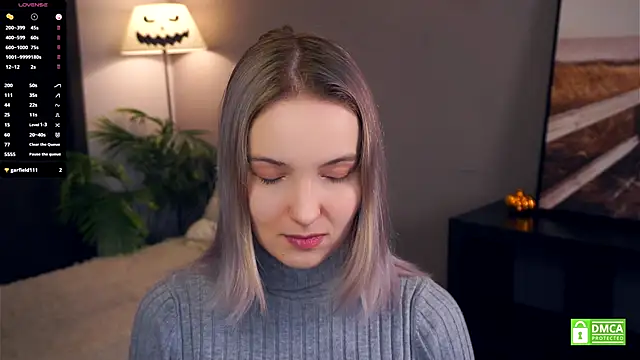 HongTomczak online show from November 19, 2025, 7:30 am