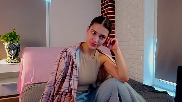 Snapshot of TrudyPastel chatting on September 19, 2025, 7:21 am TrudyPastel online show from September 19, 2025, 7:21 am