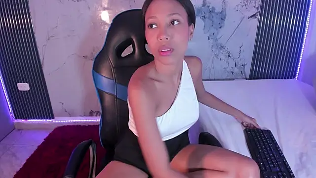 Mia Duarte1 online show from September 9, 2025, 7:46 pm