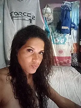 Snapshot of Lagataymoreno chatting on October 6, 2025, 7:00 pm Lagataymoreno online show from October 6, 2025, 7:00 pm