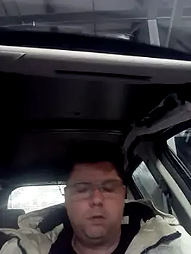 blueandwhite1 online show from January 29, 2025, 7:22 pm