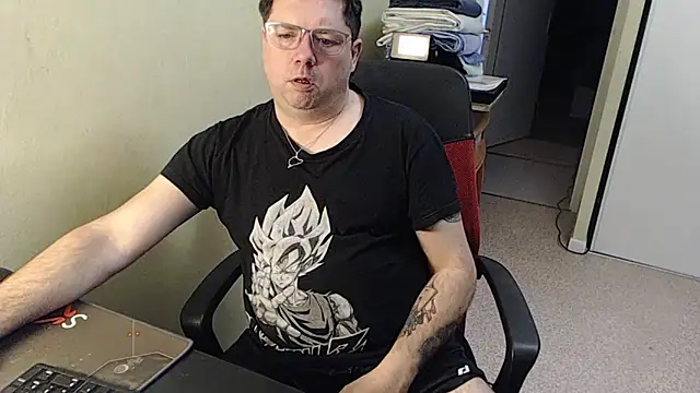 blueandwhite1 online show from February 8, 2025, 8:20 am