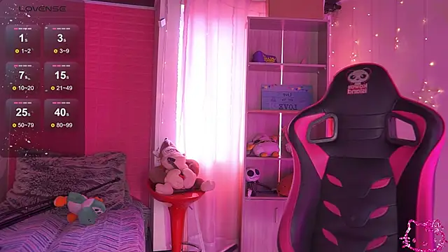  chloe moons  online show from February 26, 2026, 9:03 pm