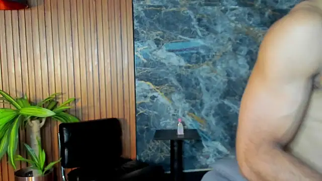 luca flame online show from October 17, 2025, 3:53 am