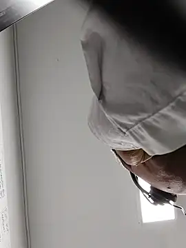 danigarci2307 online show from March 9, 2026, 9:41 pm