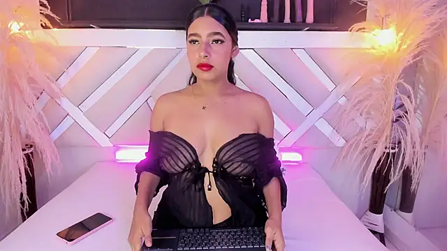 Zoe-Johnson  online show from April 12, 2026, 9:42 pm