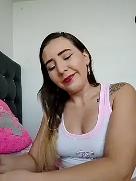 isabella lovem online show from January 14, 2026, 8:03 pm