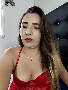 isabella lovem online show from February 2, 2026, 10:19 pm