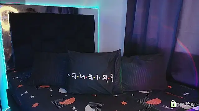 madisonwalkeeer online show from February 27, 2026, 6:19 pm