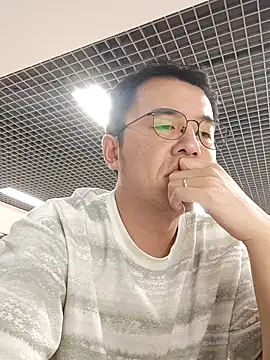 Snapshot of nnnnnan9527 chatting on September 30, 2025, 7:02 am nnnnnan9527 online show from September 30, 2025, 7:02 am