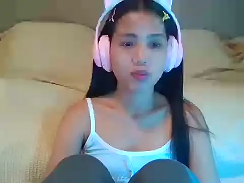 AnnewithanE online show from September 17, 2025, 3:08 am