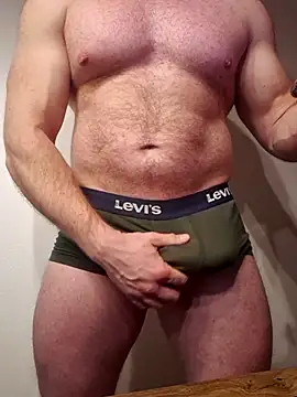 AlphaGymMale online show from December 15, 2025, 1:43 am