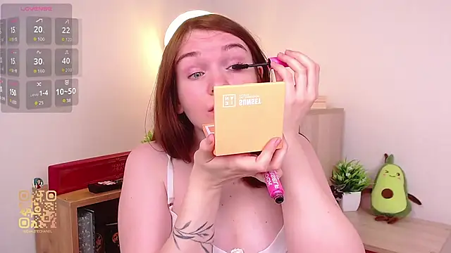 EvaJackson111 online show from November 17, 2025, 2:12 pm